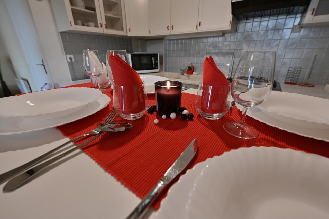 Appartement Au Calme En Plein Centre-Ville Nîmes Eksteriør bilde